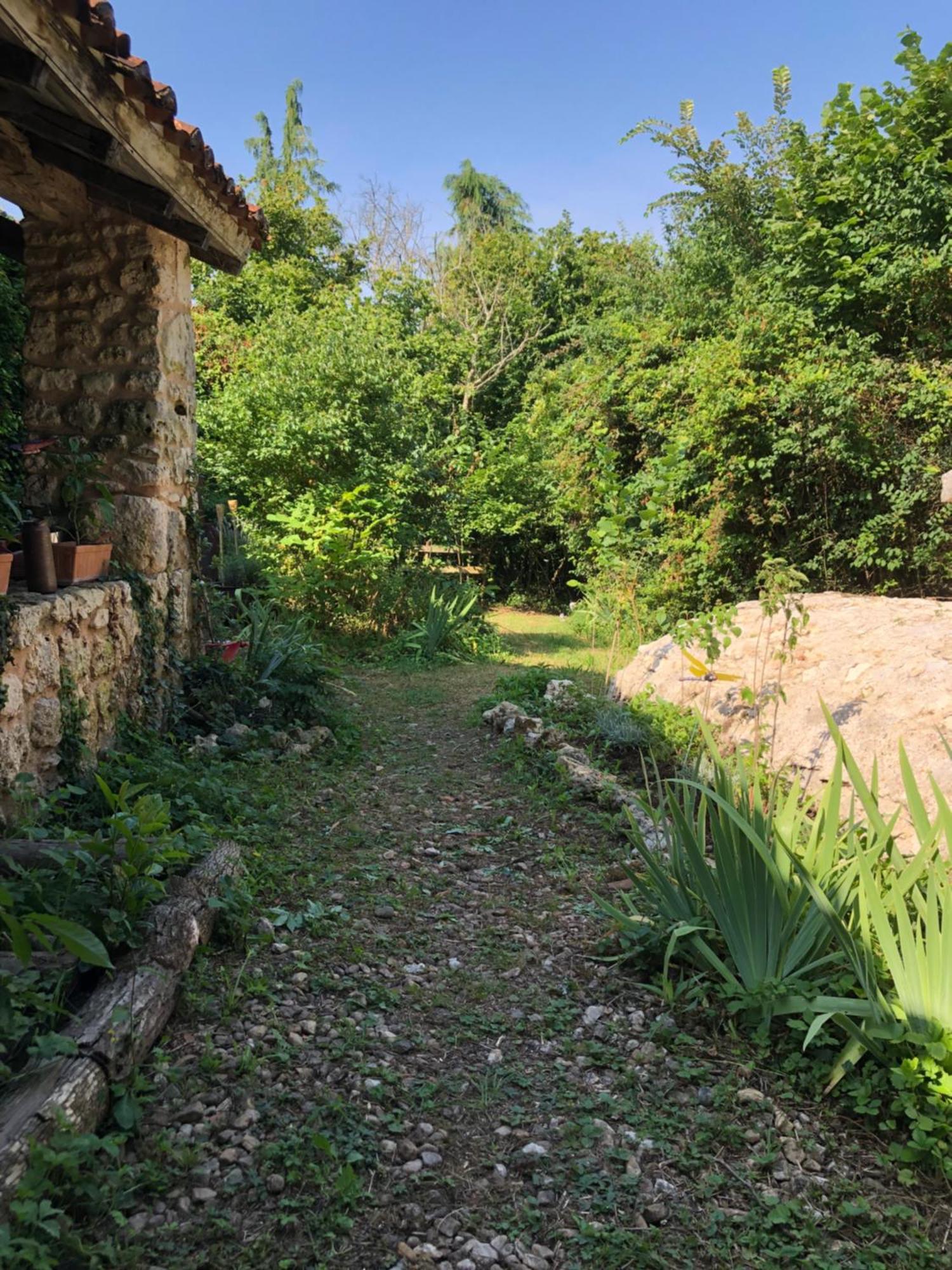 Le Mas Brantome Bed and Breakfast Esterno foto